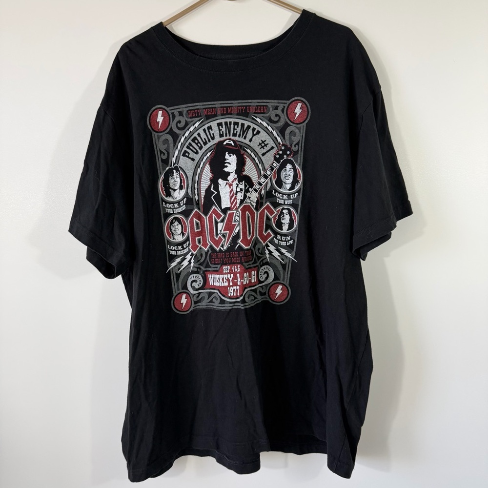 AC/DC Public Enemy Number One Whiskey-A-Go-Go 1977 T Shirt Size XXL